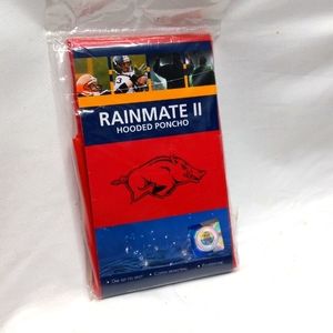 University of Arkansas Razorback Poncho set (2)
